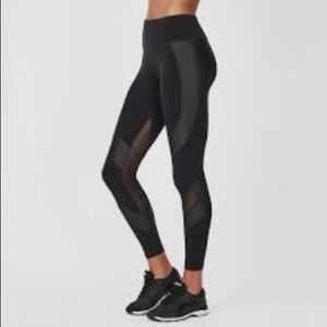 Sweaty Betty Luxe 7/8 workout leggings size L NWT